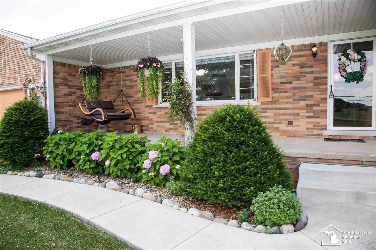10487 Grafton Road Carleton, MI 48117 - Photo 23 of 54 31352619-22.JPG
