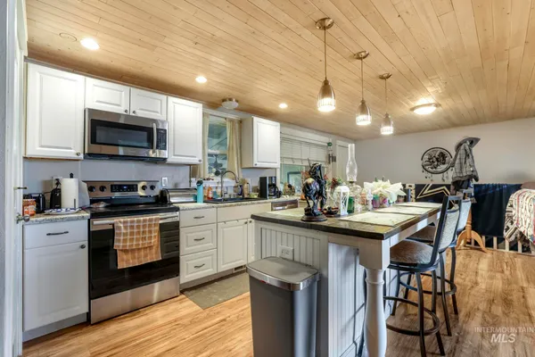 $370,000 | 107 Davis Drive, Filer, ID 83328