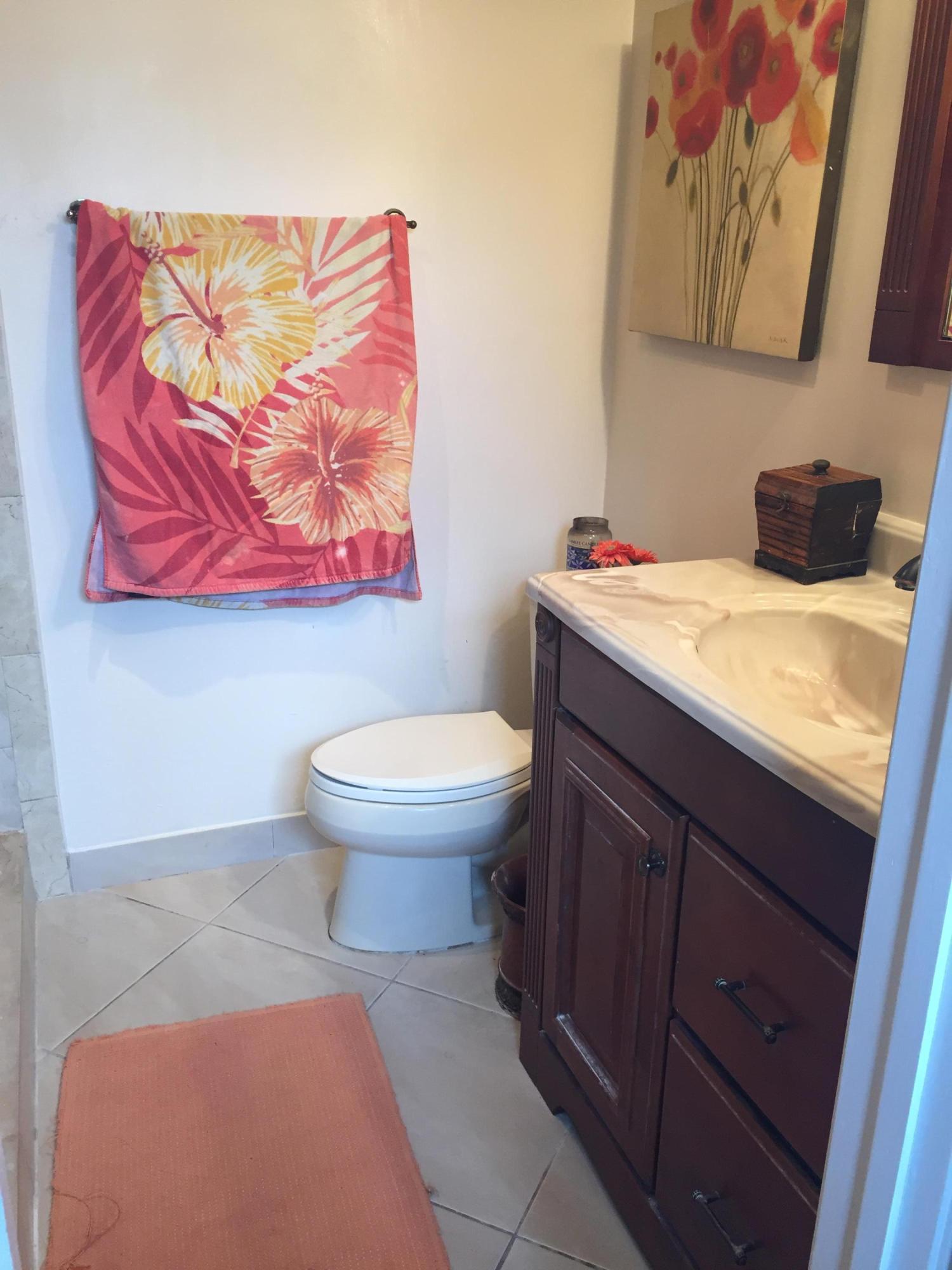 250 Northwest 11th Street Boca Raton, FL 33432 - Photo 6 of 15 pic 2