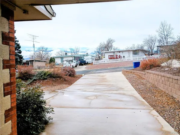 $1,750 | 1927 Alpine Drive, Colorado Springs, CO 80909
