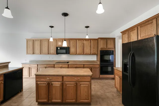 $659,900 | 13813 Roosevelt Drive, Huntley, IL 60142