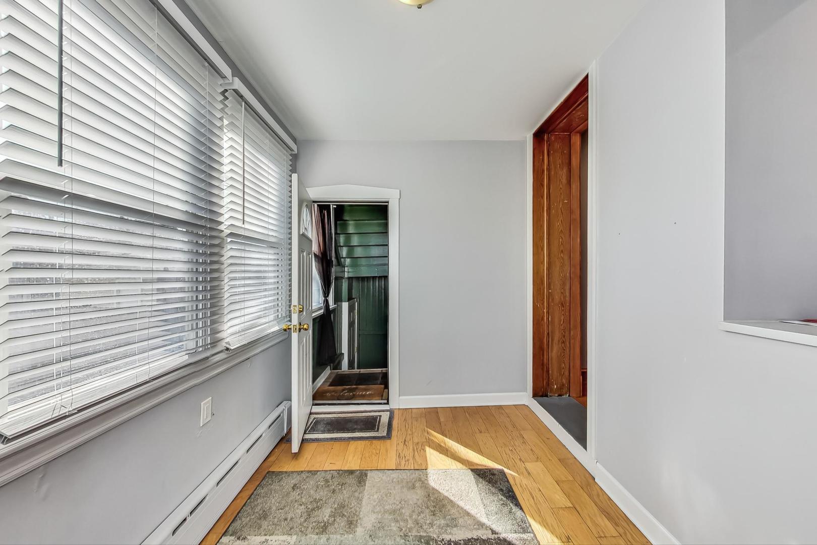 3929 North Drake Avenue Chicago, IL 60618 - Photo 23 of 60