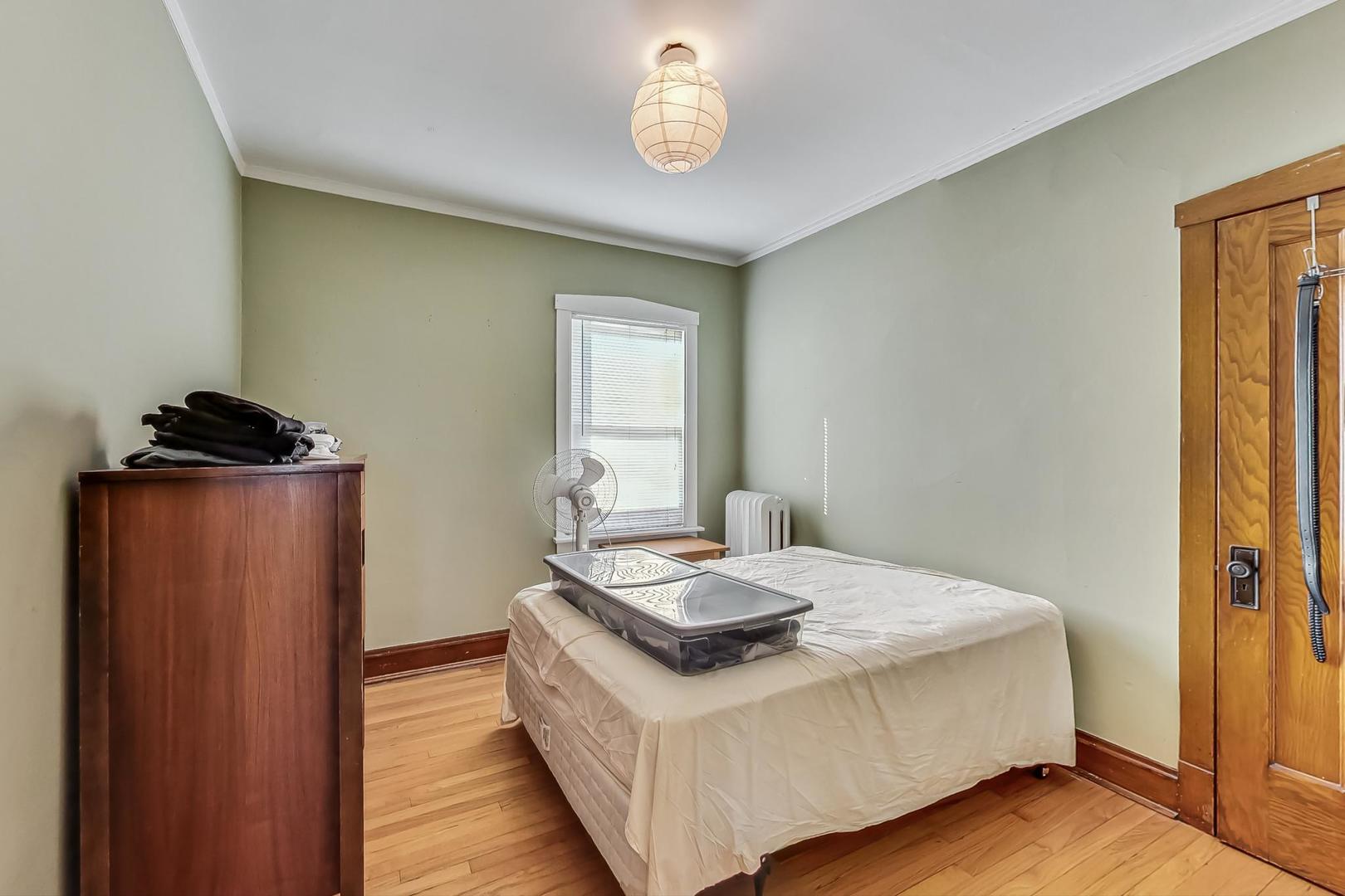 3929 North Drake Avenue Chicago, IL 60618 - Photo 38 of 60