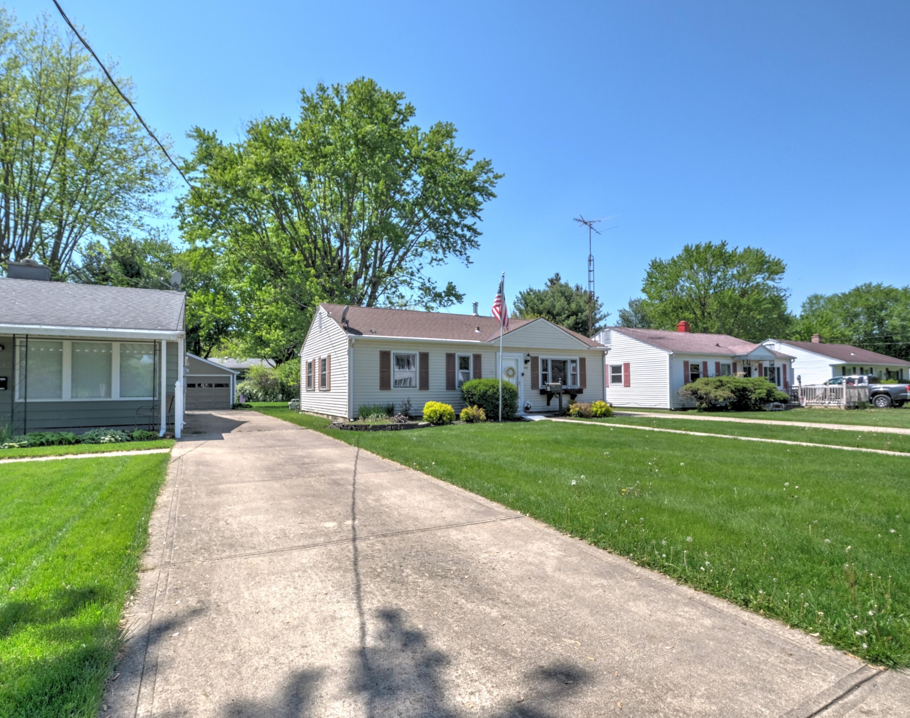 409 Reed Avenue Marion, OH 43302 - Photo 3 of 24 11 (Custom)