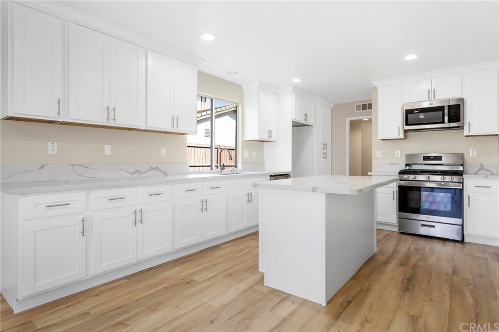 35893 Frederick Street Wildomar, CA 92595 - Photo 5 of 30