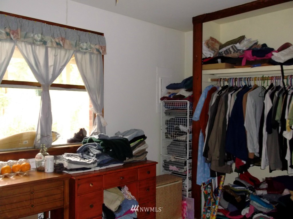 4108 Glendale Road Clinton, WA 98236 - Photo 12 of 15 Gallery Image 12