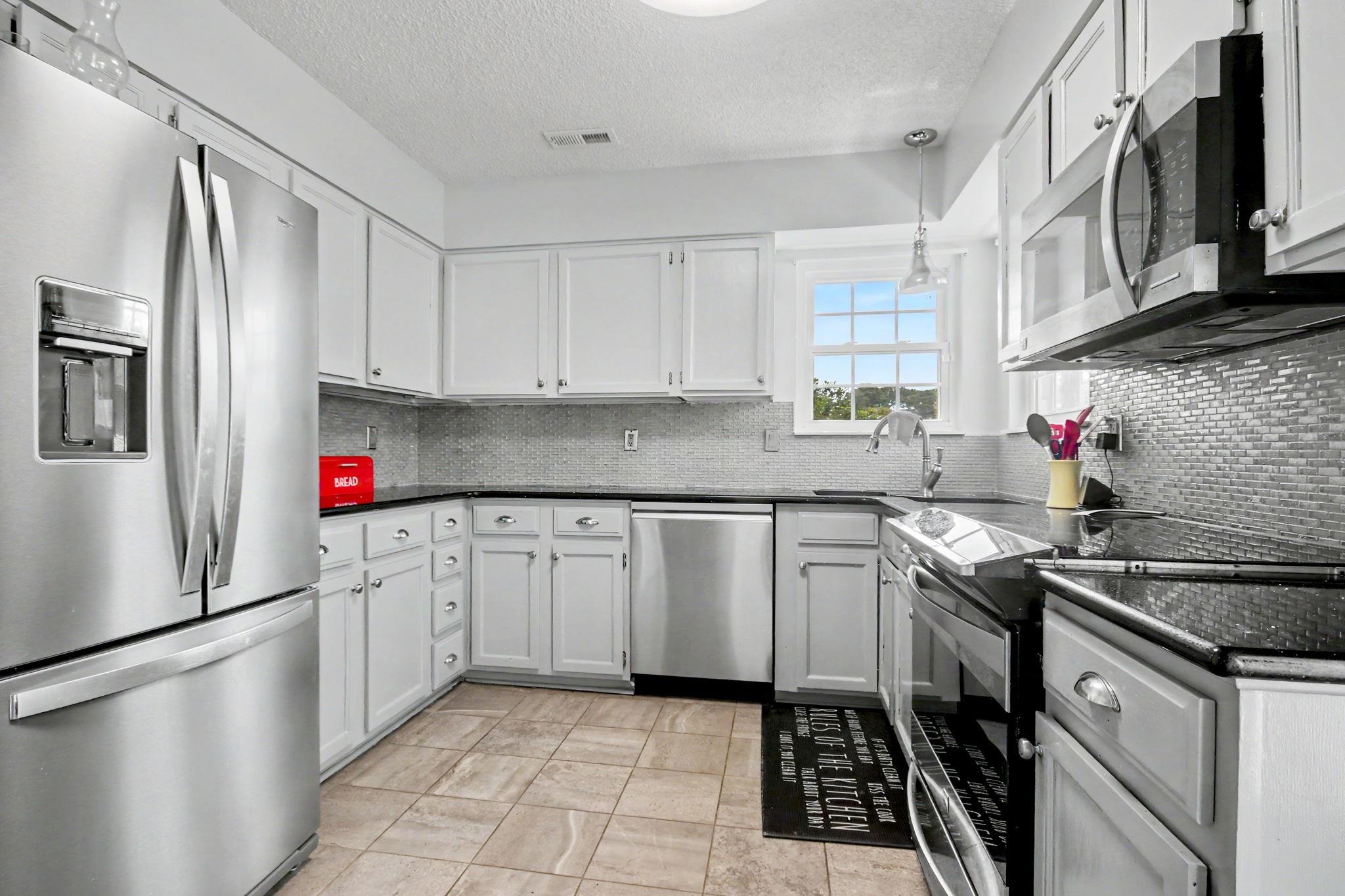 607 Bluebird Lane Murrells Inlet, SC 29576 - Photo 13 of 40