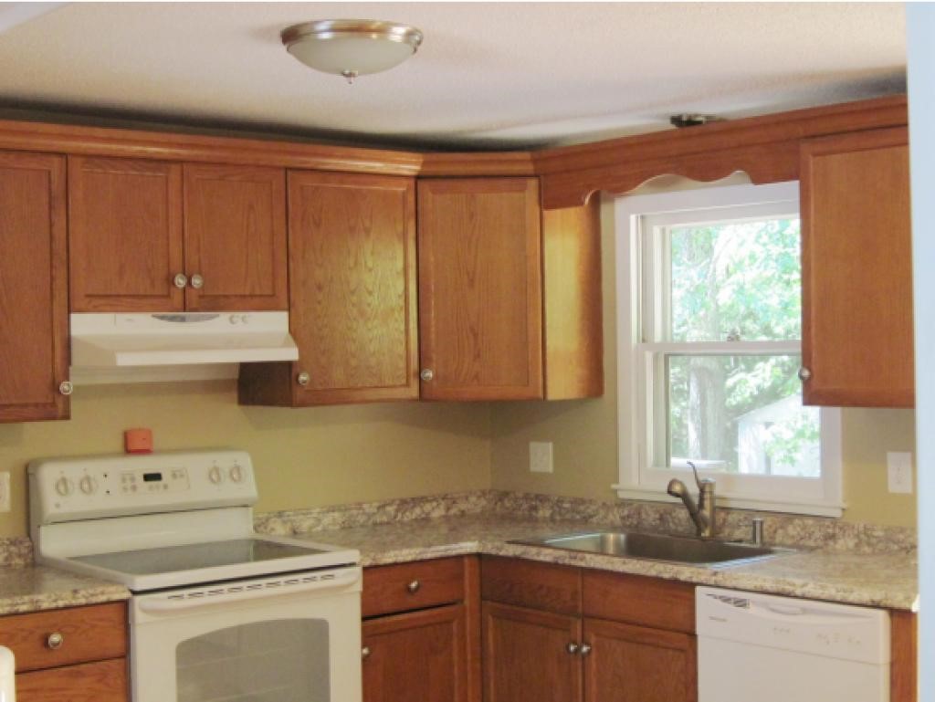 25 R Derryfield Road, Unit 25 Derry, NH 03038 - Photo 8 of 13