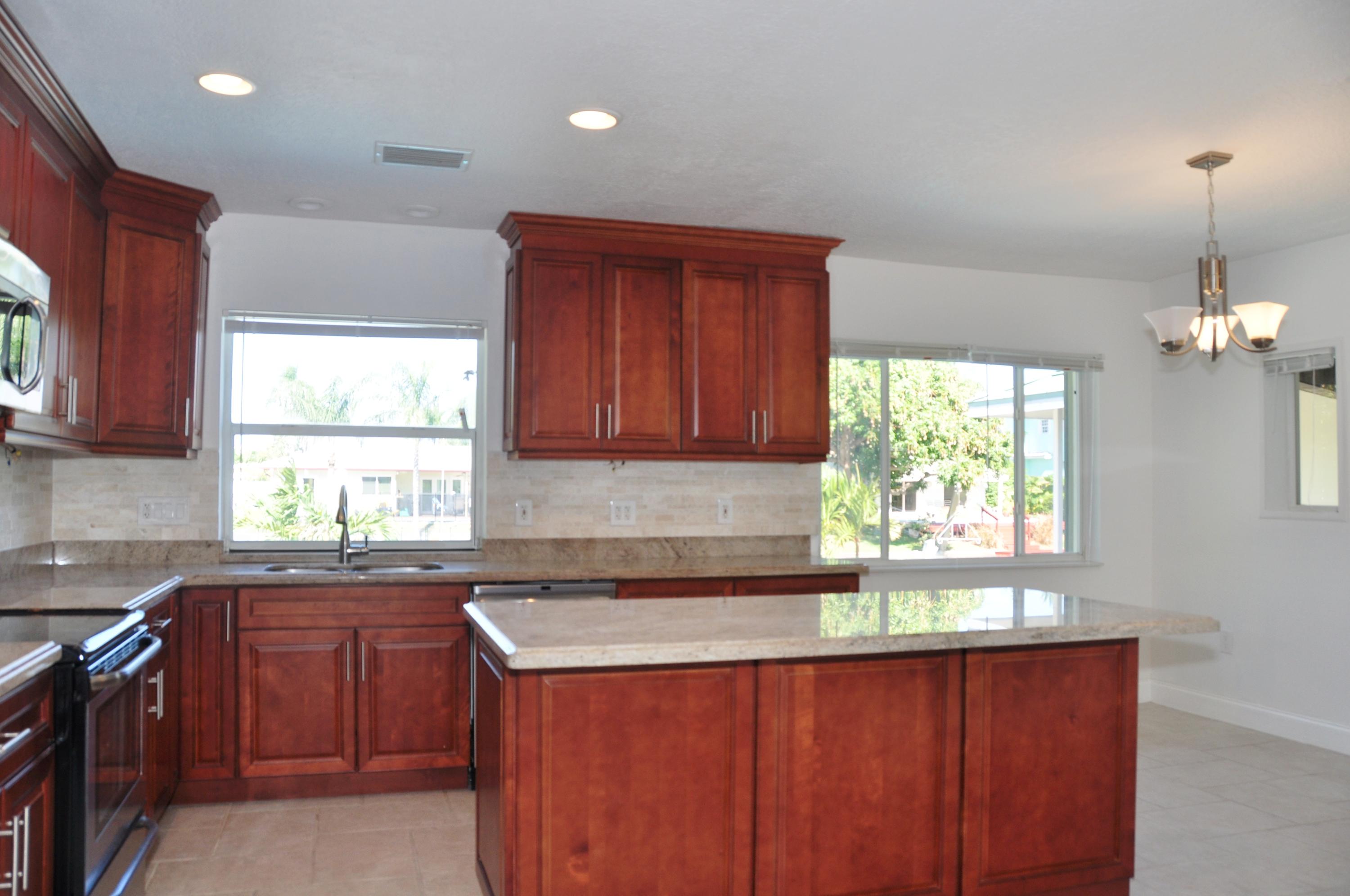 1366 Southwest 5th Avenue Boca Raton, FL 33432 - Photo 12 of 27 11_SJ57XG_still_at