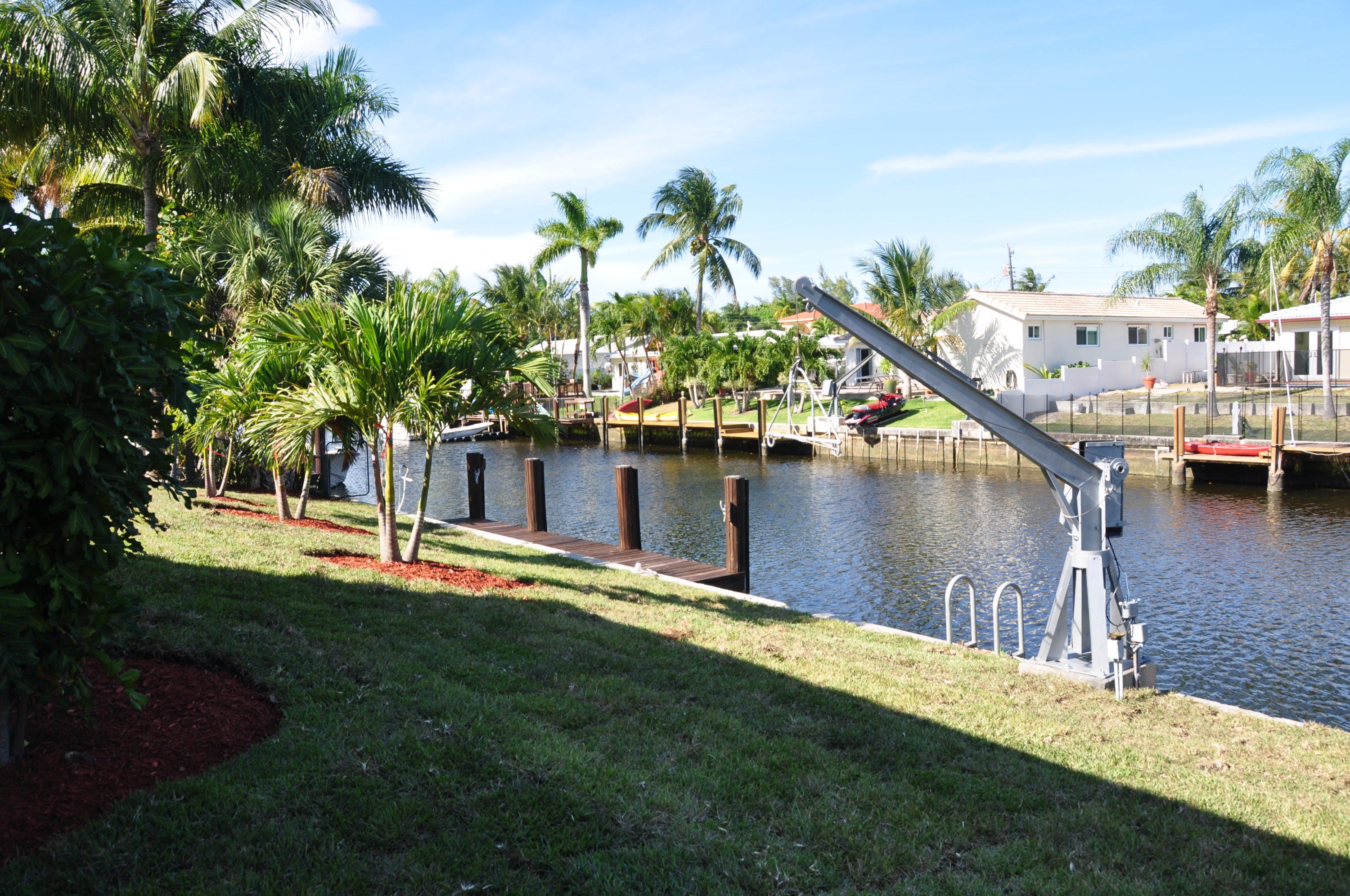 1366 Southwest 5th Avenue Boca Raton, FL 33432 - Photo 18 of 27 17_SJ57XG_still_bkyd