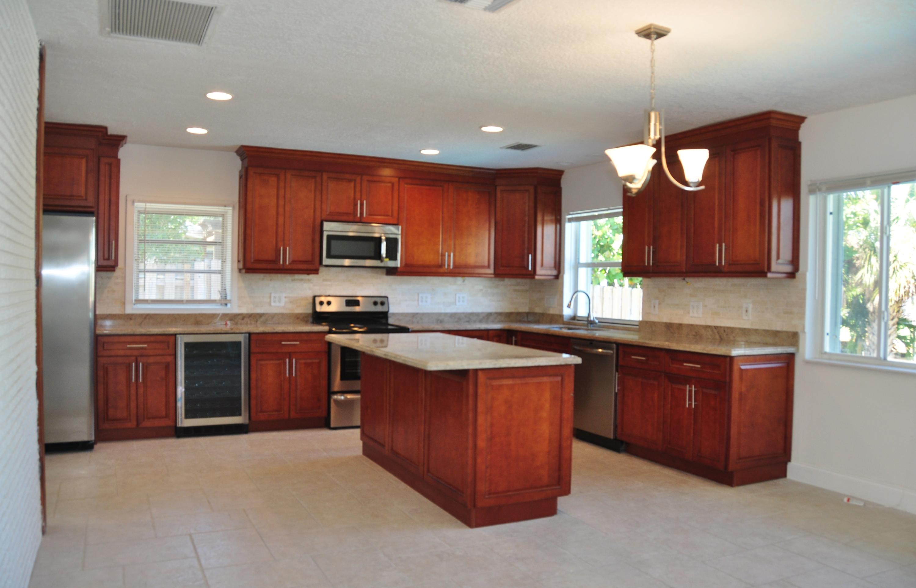 1366 Southwest 5th Avenue Boca Raton, FL 33432 - Photo 5 of 27 4_SJ57XG_still_ki
