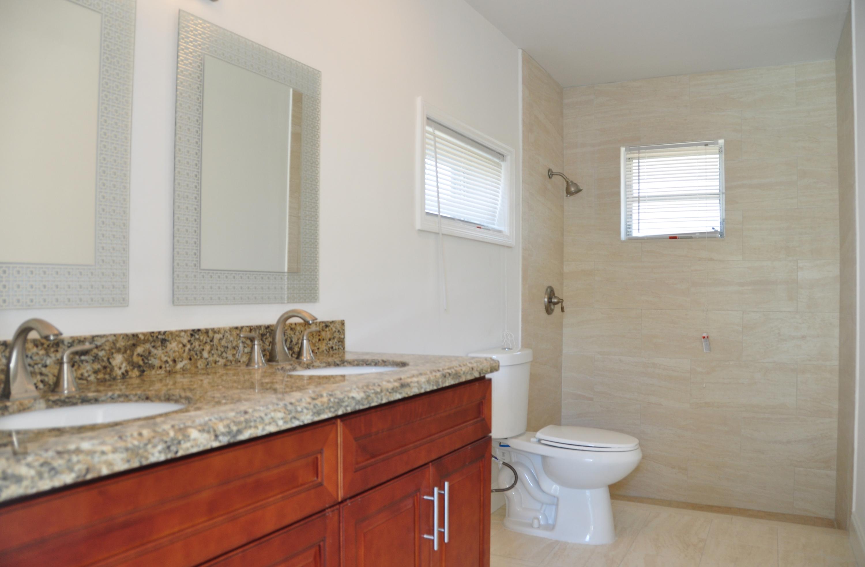 1366 Southwest 5th Avenue Boca Raton, FL 33432 - Photo 7 of 27 6_SJ57XG_still_mba