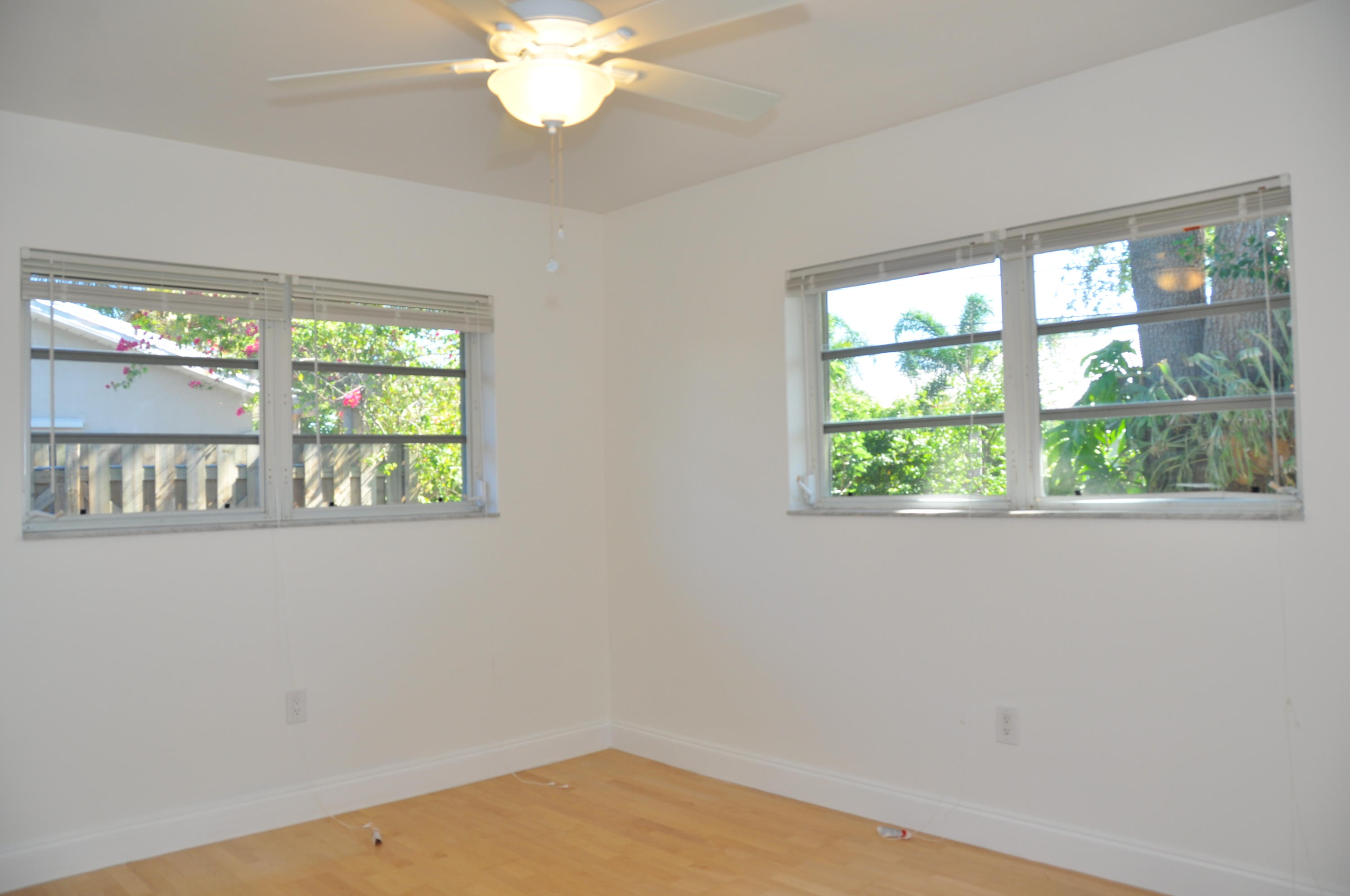1366 Southwest 5th Avenue Boca Raton, FL 33432 - Photo 8 of 27 7_SJ57XG_still_2br