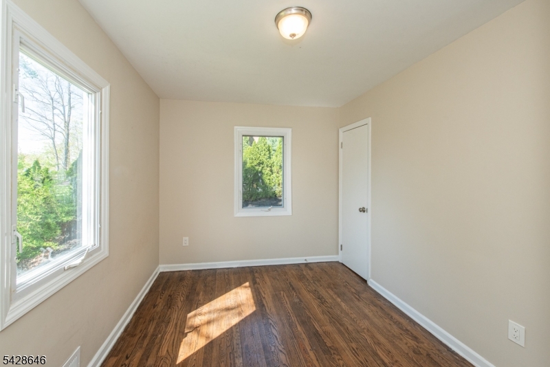 537 Dell Road Mount Arlington, NJ 07850 - Photo 13 of 23