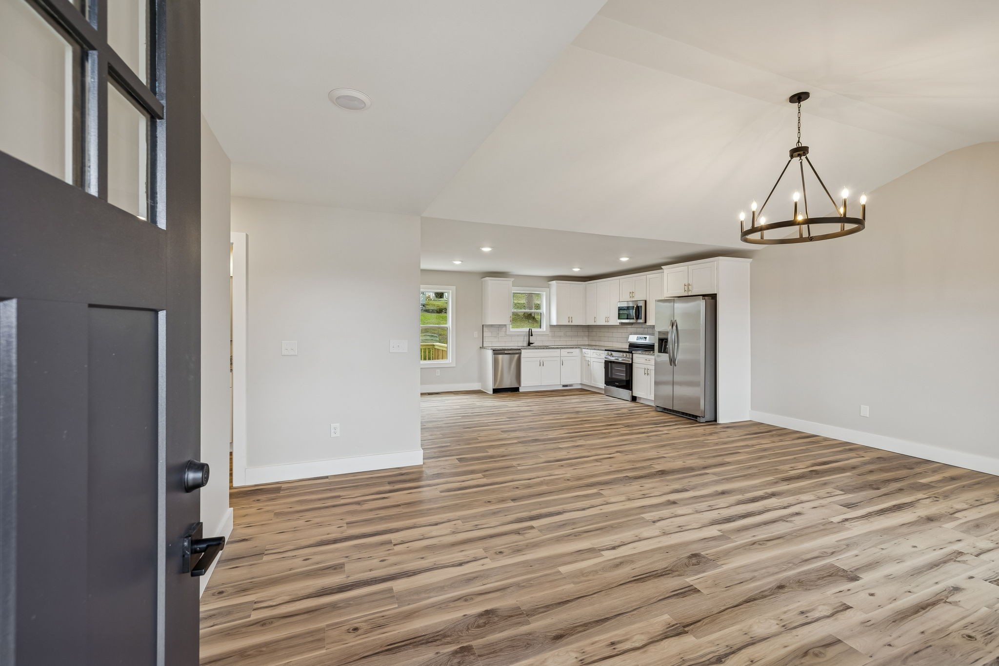 108 Read Avenue Carthage, TN 37030 - Photo 3 of 21 a view of empty room with wooden floor