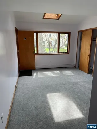 $2,000 | 106 Spring Valley Avenue, Unit 1W, Hackensack, NJ 07601