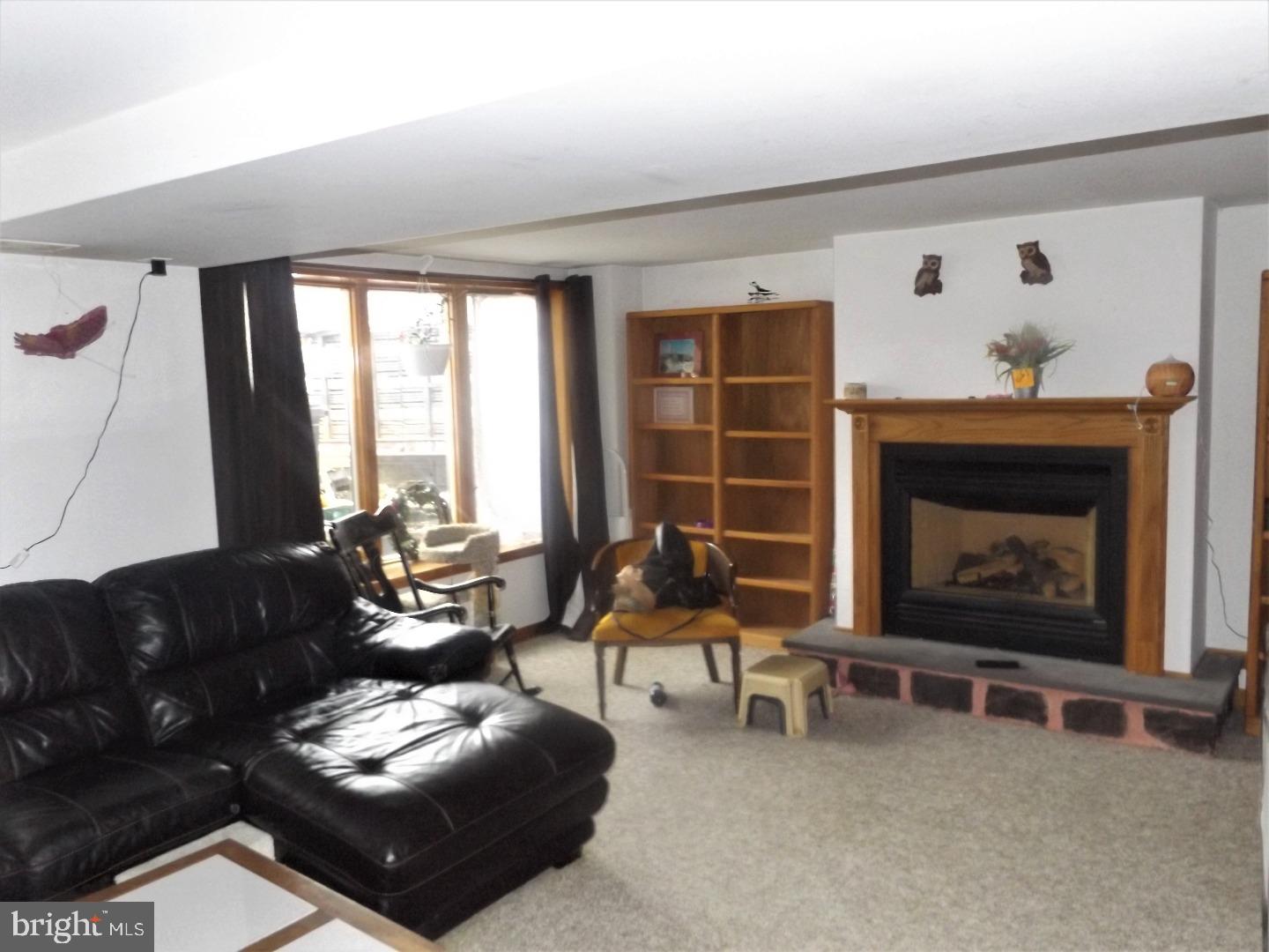 1008 Windsor Road Warminster, PA 18974 - Photo 8 of 13