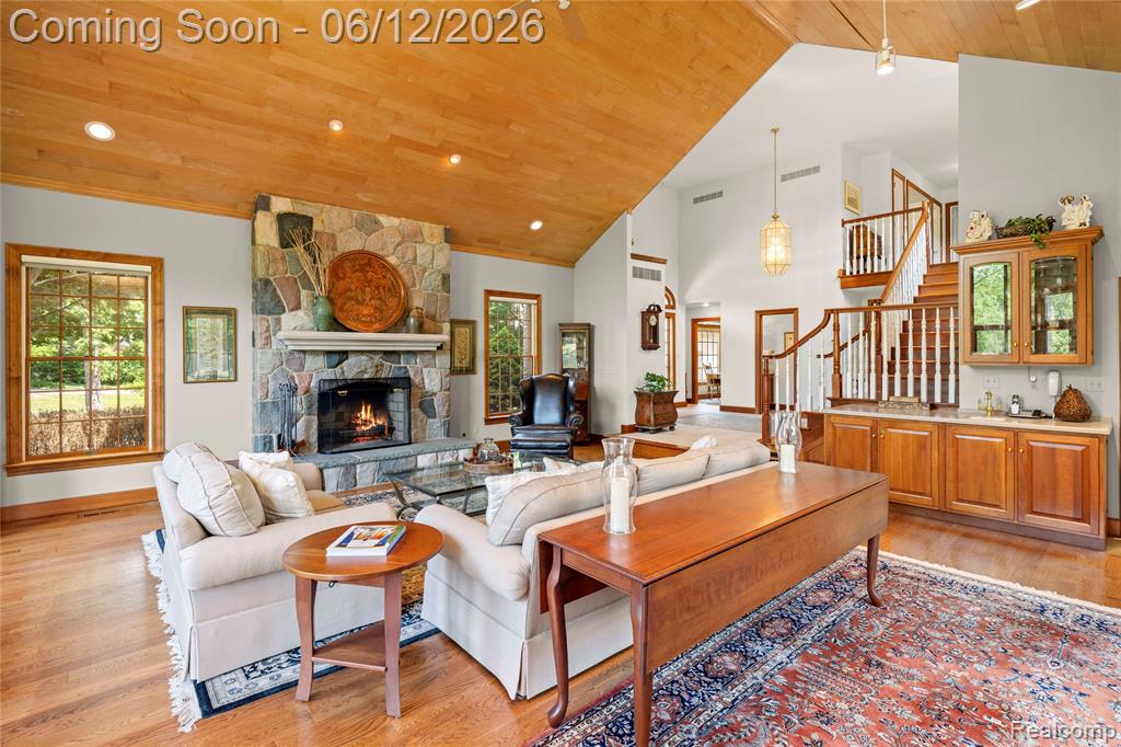 905 Spring Drive Northville, MI 48167 - Photo 22 of 98