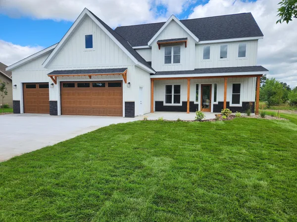 $729,900 | 6624 Captains Circle Northwest, Sauk Rapids, MN 56379