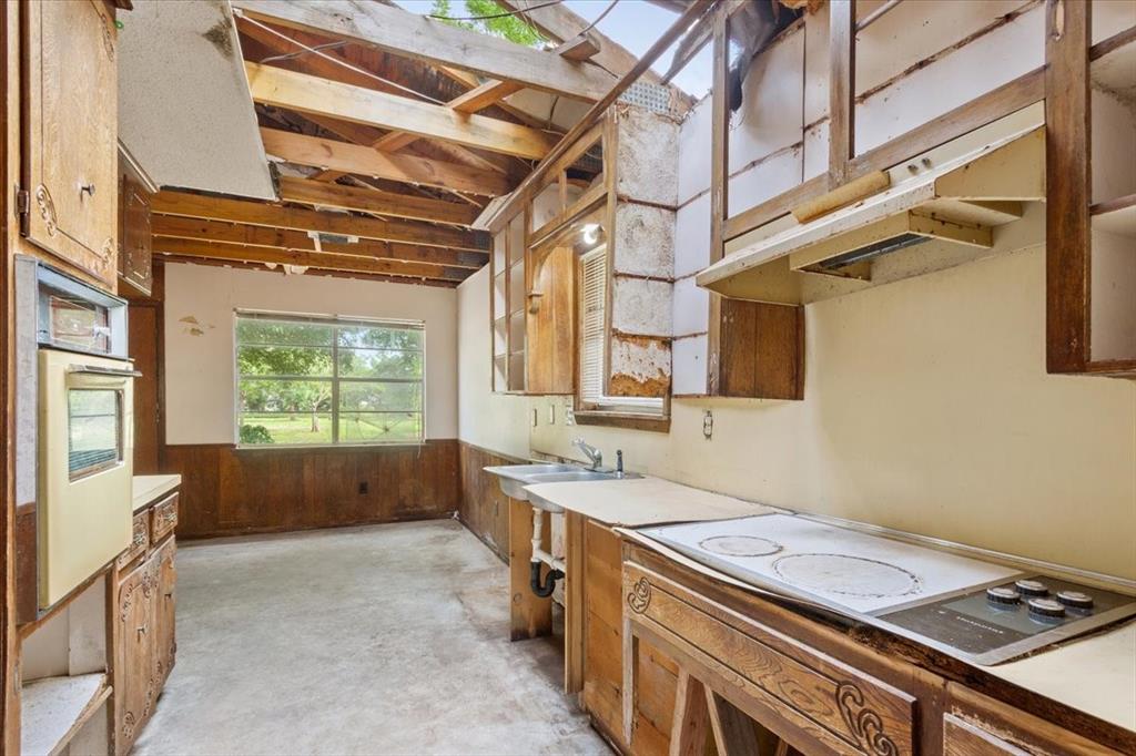 317 Chapman Road Hewitt, TX 76643 - Photo 7 of 20 Kitchen space, with a large window.