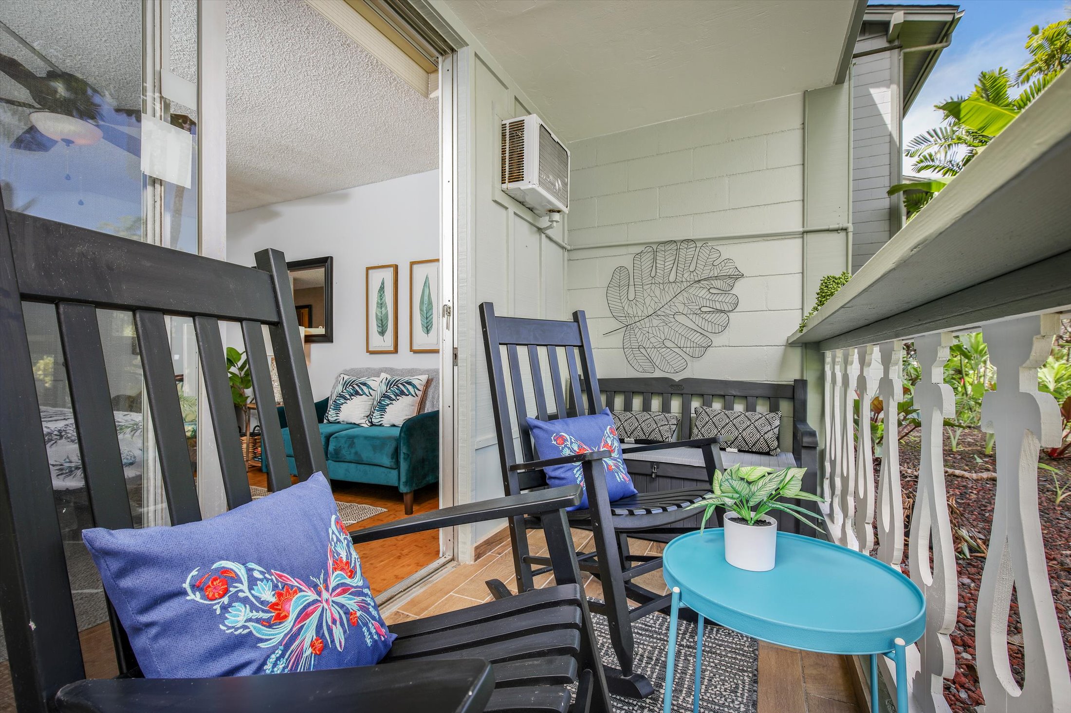 75-5776 Kuakini Highway, Unit 123 Kailua-Kona, HI 96740 - Photo 15 of 26 a outdoor living room with furniture