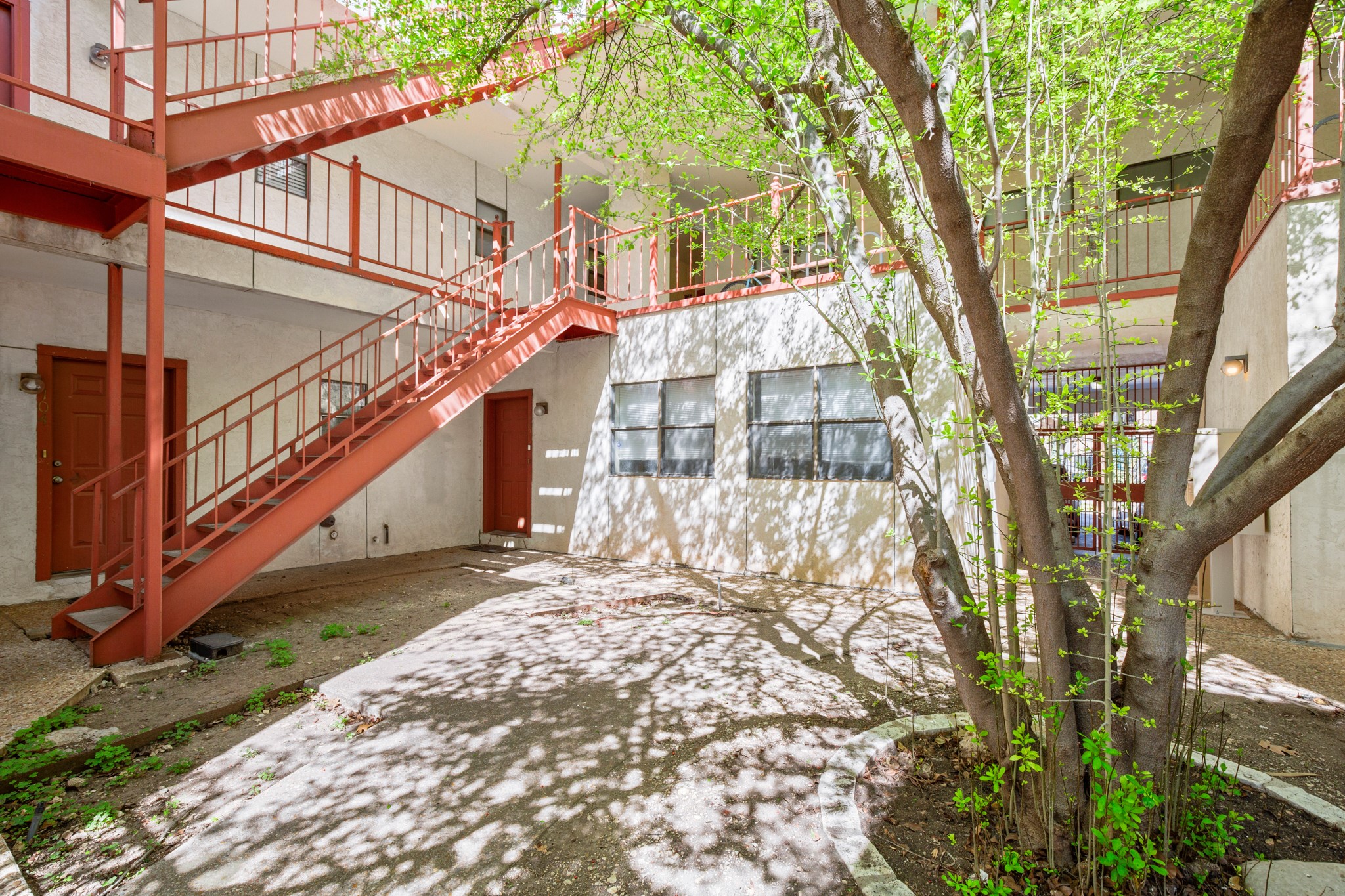 706 West 22nd Street, Unit 206 Austin, TX 78705 - Photo 16 of 18