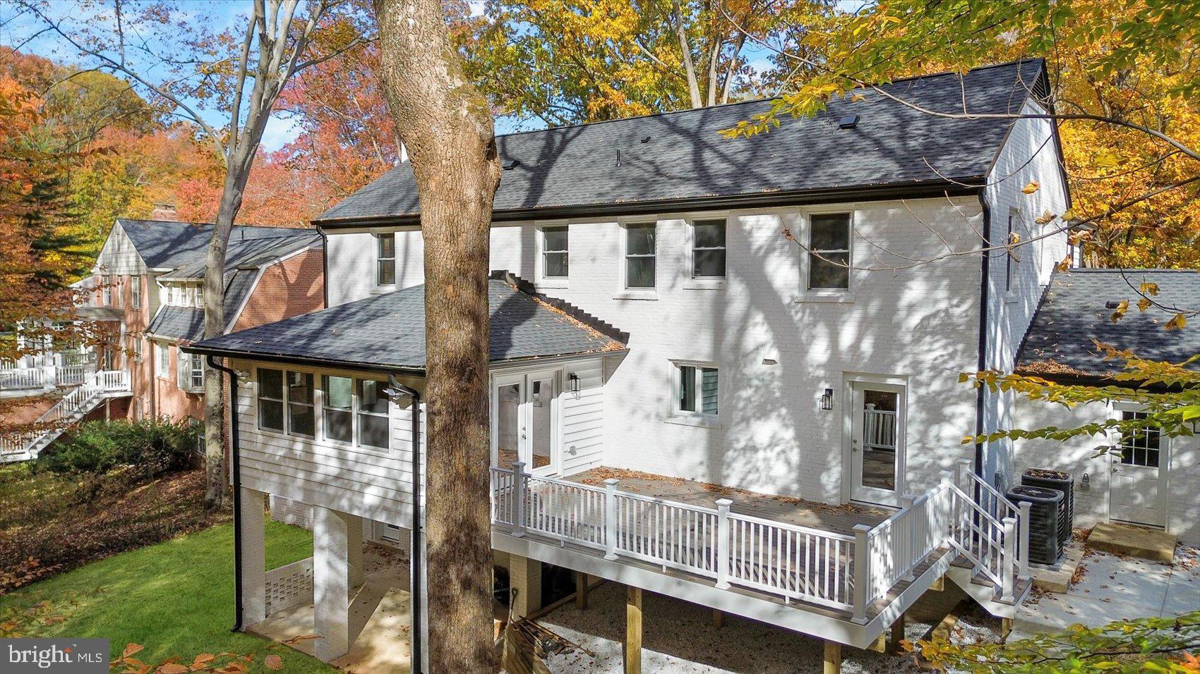 7604 Hackamore Drive Potomac, MD 20854 - Photo 9 of 81