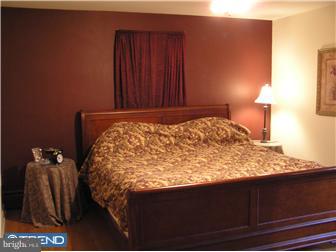 960 York Rd. Warminster, PA 18974 - Photo 5 of 12 Bedroom
