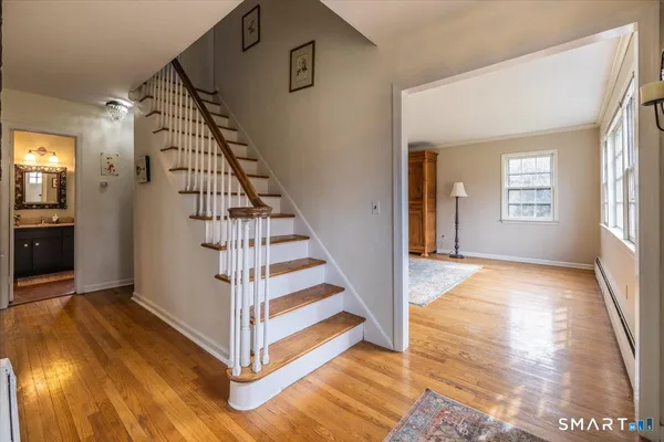 $675,000 | 5 Mt Pleasant Road, Newtown, CT 06470