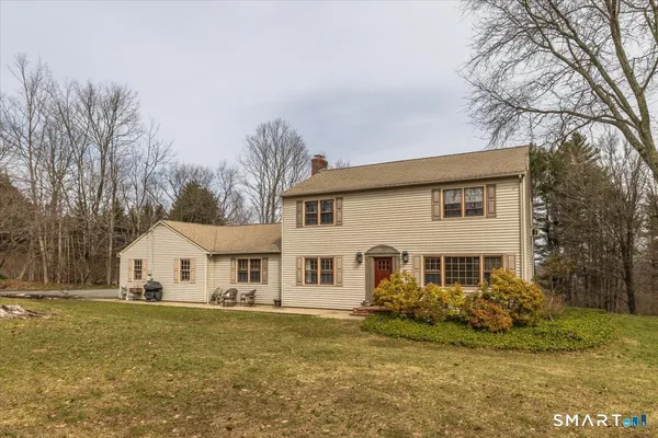 $675,000 | 5 Mt Pleasant Road, Newtown, CT 06470