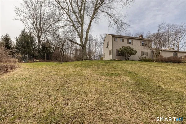 $675,000 | 5 Mt Pleasant Road, Newtown, CT 06470