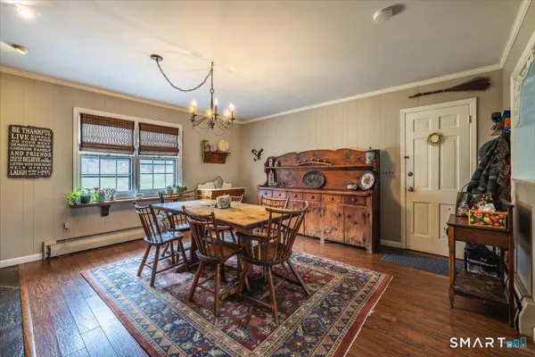 $675,000 | 5 Mt Pleasant Road, Newtown, CT 06470