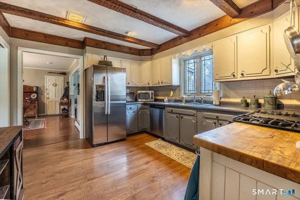 $675,000 | 5 Mt Pleasant Road, Newtown, CT 06470
