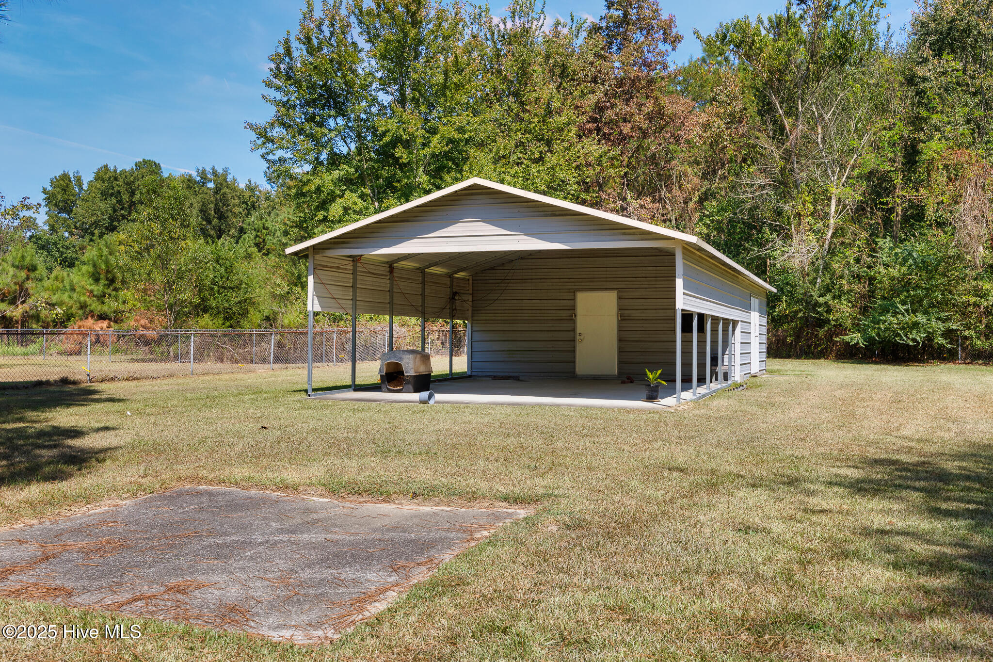 320 Neil Maxwell Road Raeford, NC 28376 - Photo 6 of 24 320 Neil Maxwell-15
