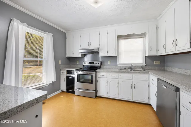 $295,000 | 320 Neil Maxwell Road, Raeford, NC 28376