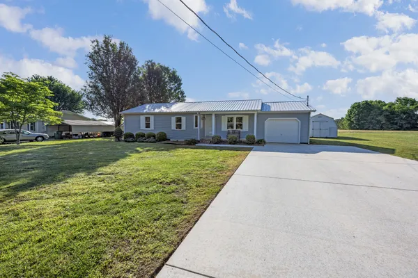$229,900 | 180 Woods Edge Road, Winchester, TN 37398
