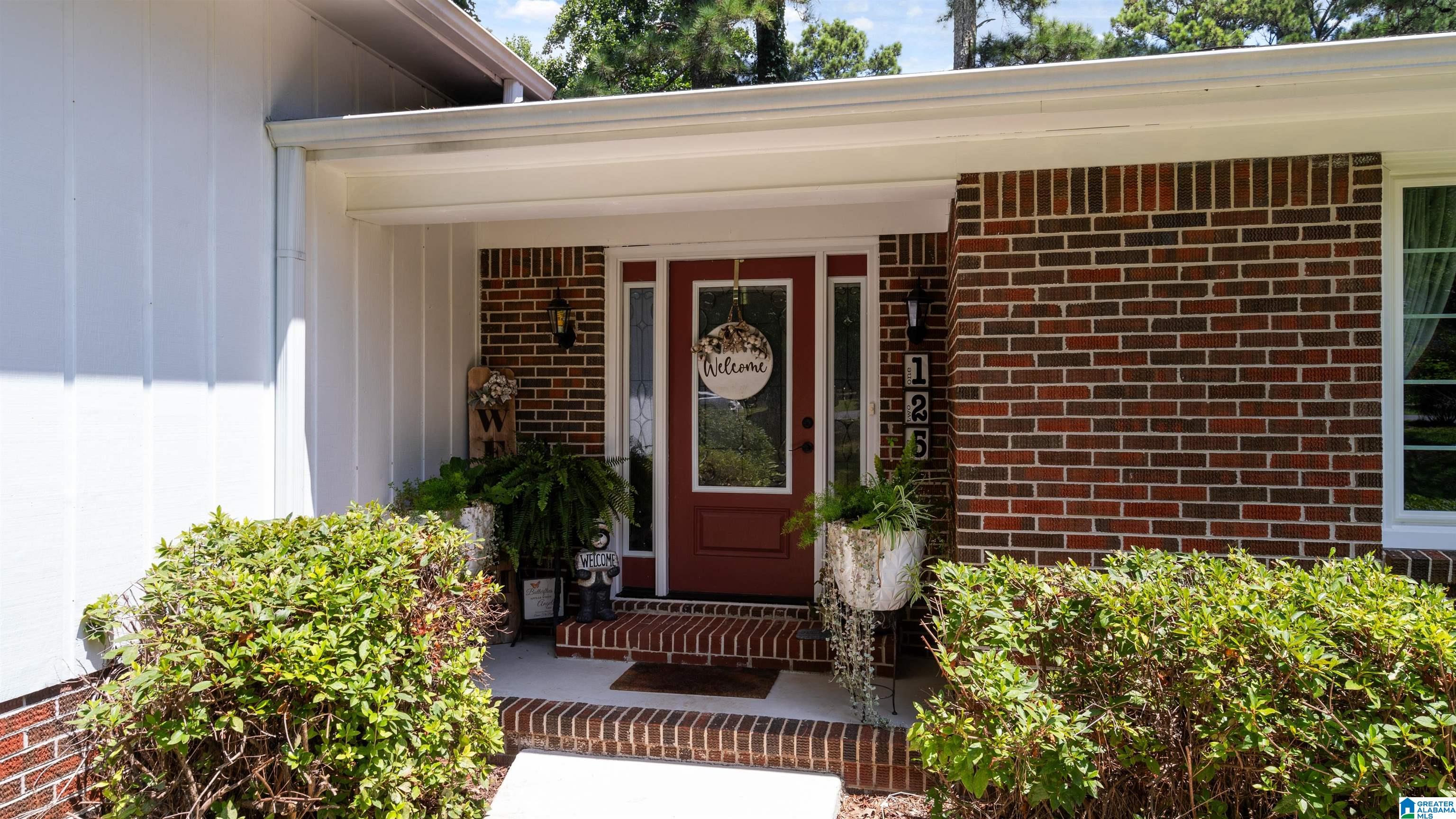 125 Windy Hill Road Rainbow City, AL 35906 - Photo 2 of 38