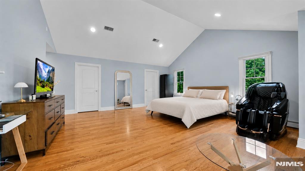 26 Devonshire Road Cresskill, NJ 07626 - Photo 27 of 47