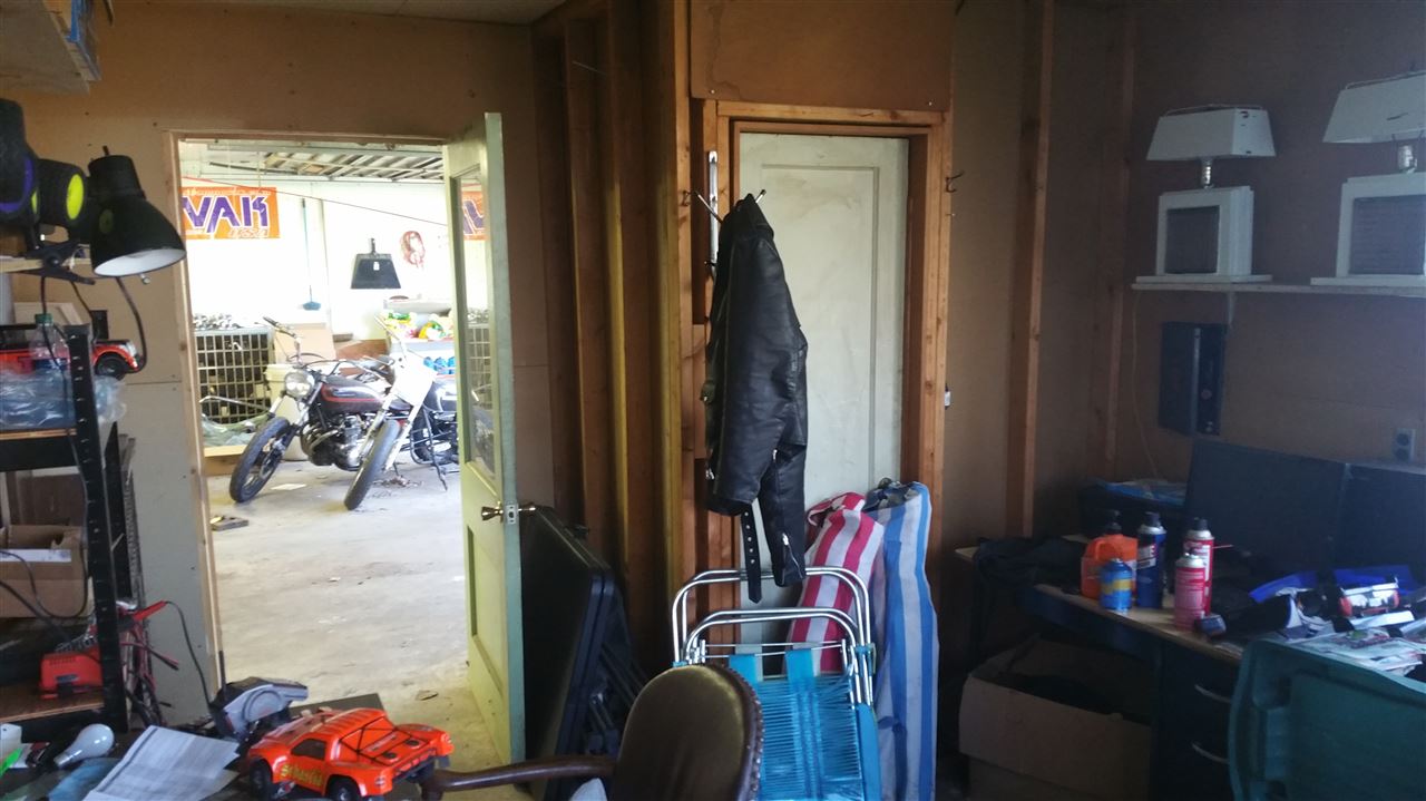 7761 North Sheridan Road Edmore, MI 48829 - Photo 9 of 24 1830901-8.JPG