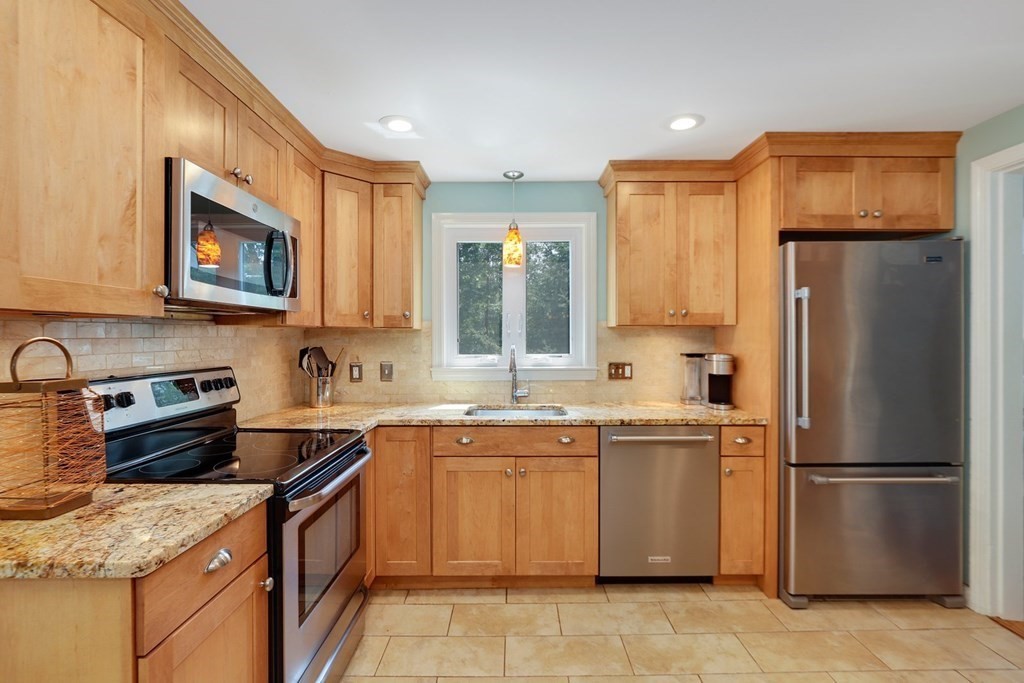 37 Dover Road Millis, MA 02054 - Photo 10 of 42 Gallery Image 10