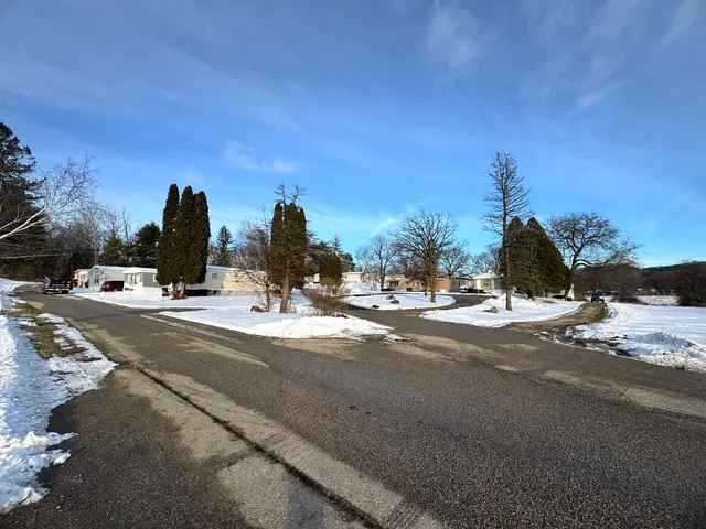 $1,100,000 | 24 Bancroft Drive, Richland Center, WI 53581