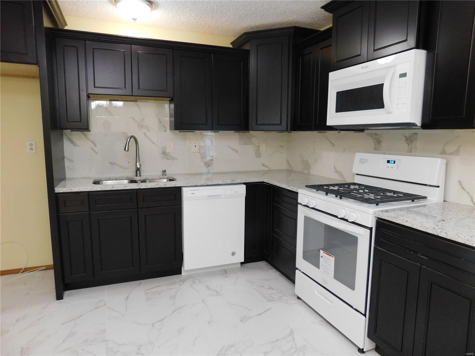 7310 Howdershell Road Hazelwood, MO 63042 - Photo 11 of 46 Gallery Image 11