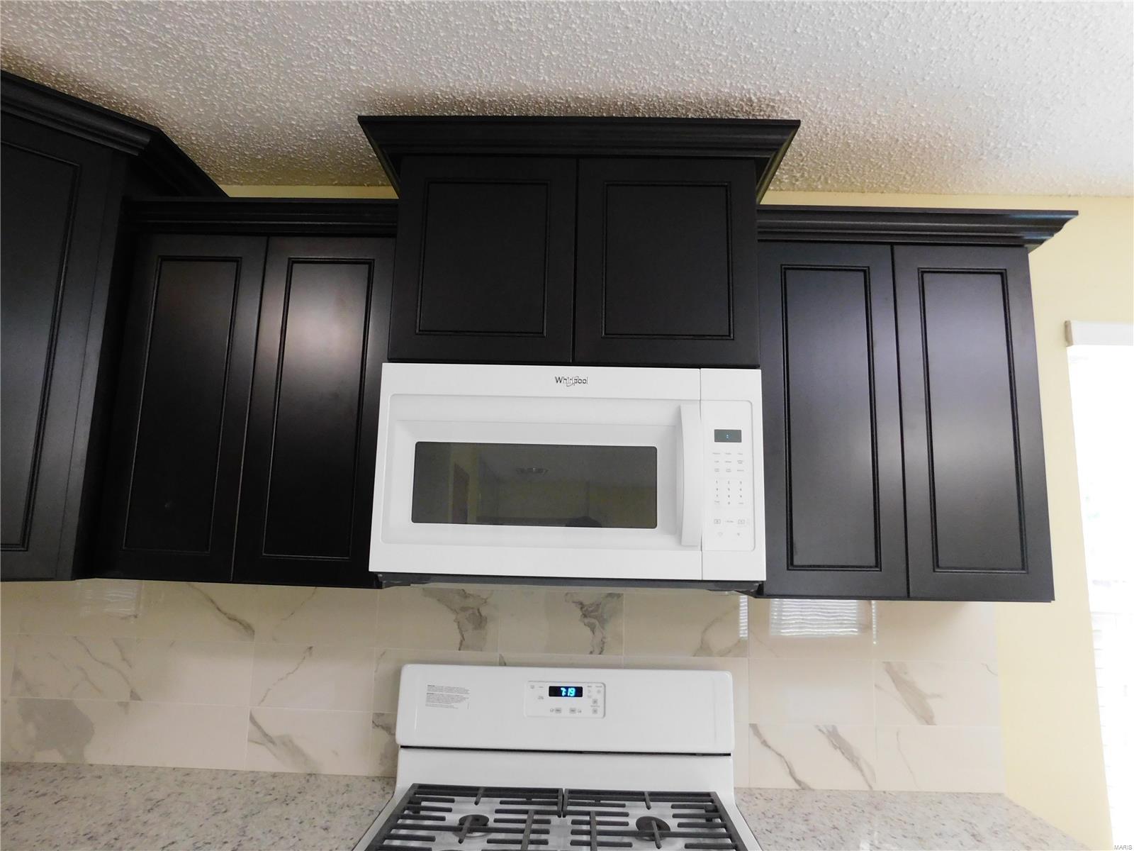 7310 Howdershell Road Hazelwood, MO 63042 - Photo 17 of 46 Gallery Image 17