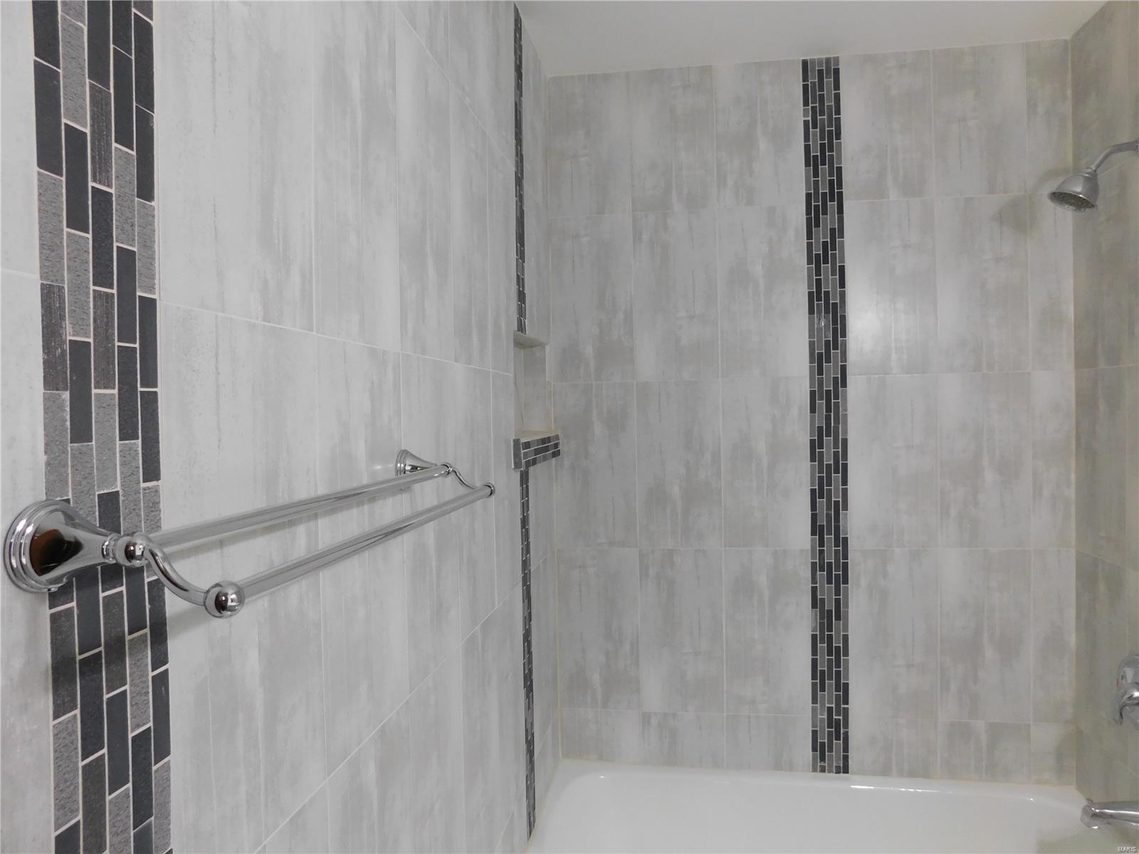 7310 Howdershell Road Hazelwood, MO 63042 - Photo 23 of 46 Gallery Image 23