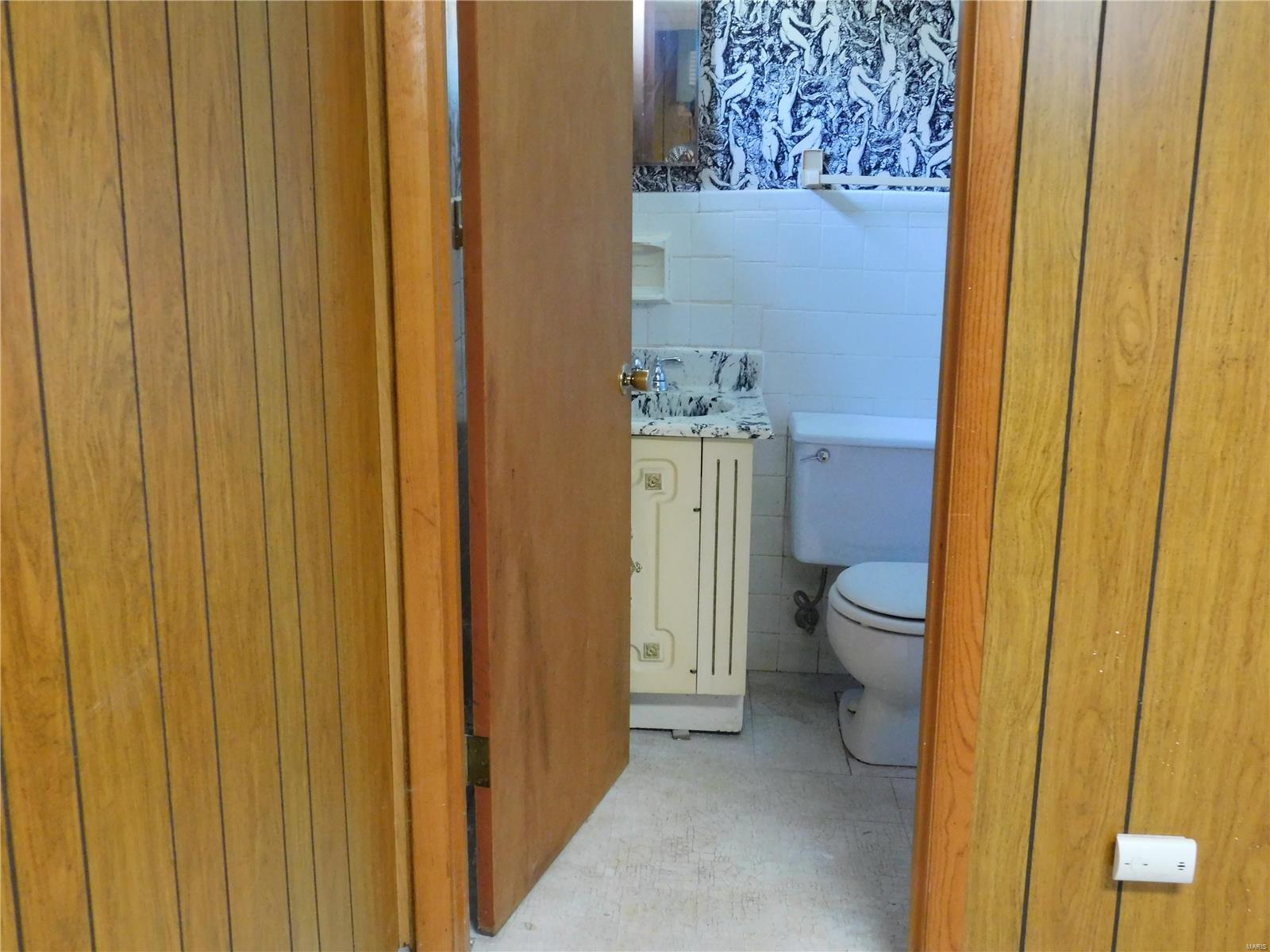 7310 Howdershell Road Hazelwood, MO 63042 - Photo 40 of 46 Gallery Image 40