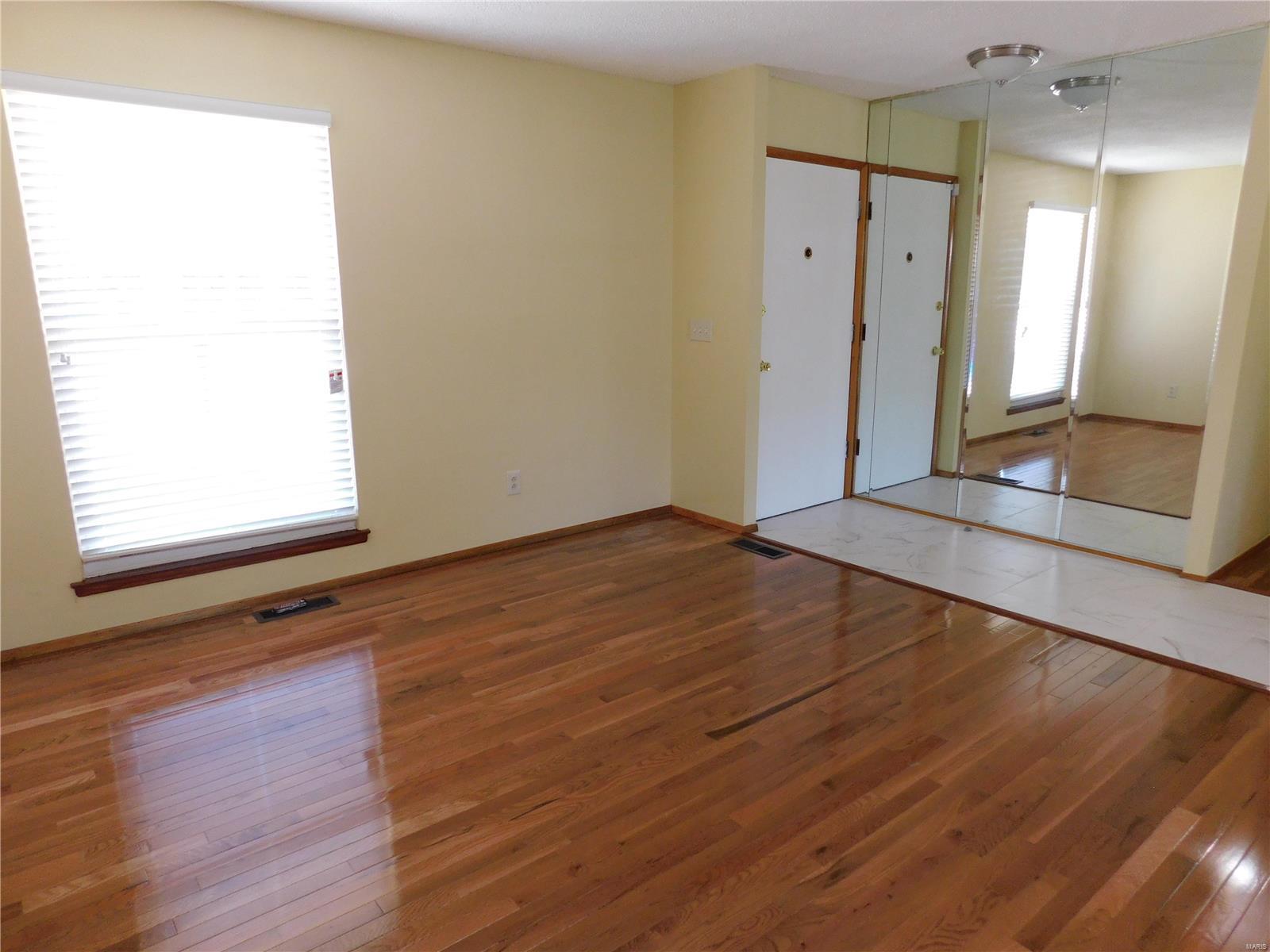 7310 Howdershell Road Hazelwood, MO 63042 - Photo 6 of 46 Gallery Image 6
