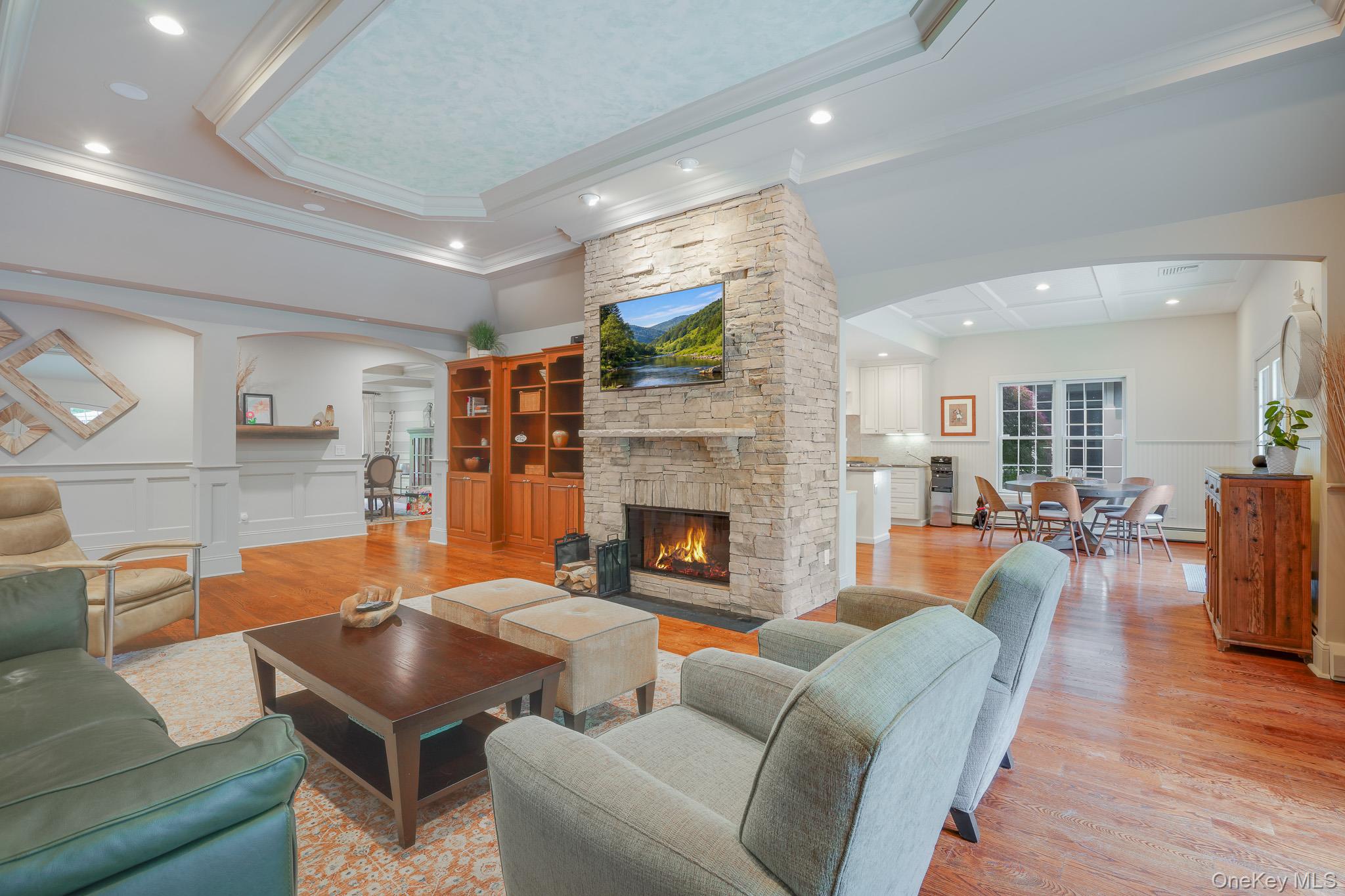 1332 Baldwin Road Yorktown Heights, NY 10598 - Photo 10 of 50 Living Room