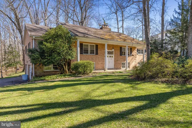 a view of a house with a swimming pool
