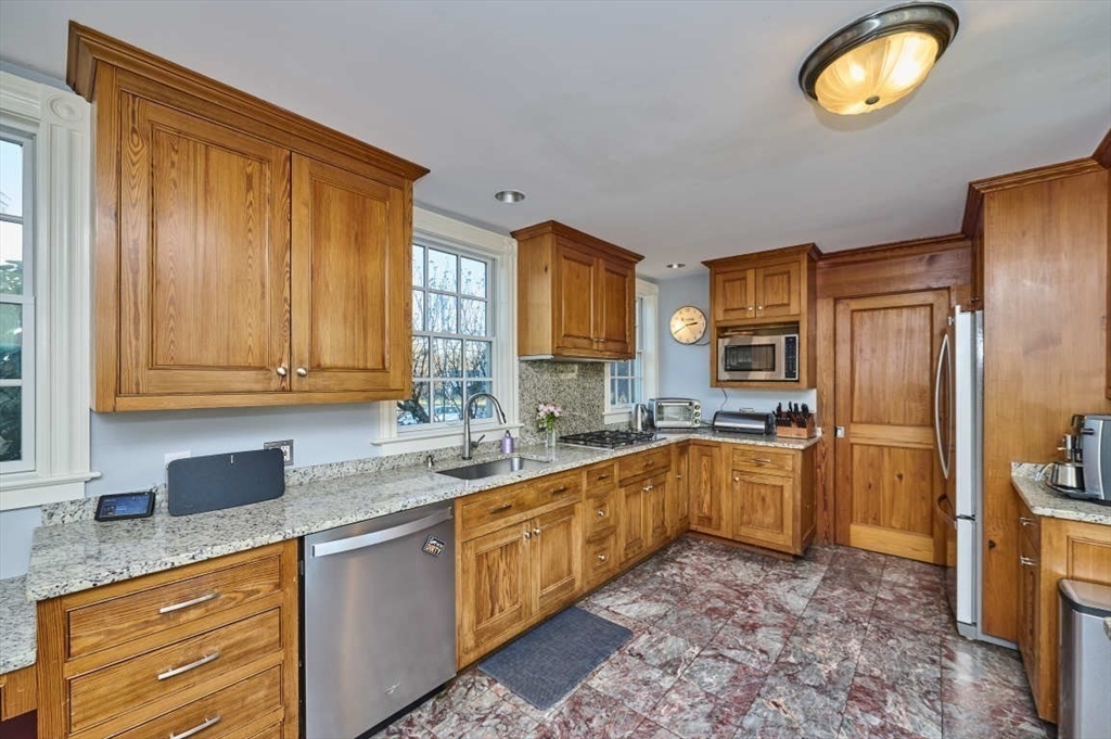 99 Washington Street Topsfield, MA 01983 - Photo 14 of 40