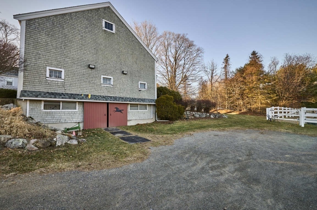 99 Washington Street Topsfield, MA 01983 - Photo 4 of 40